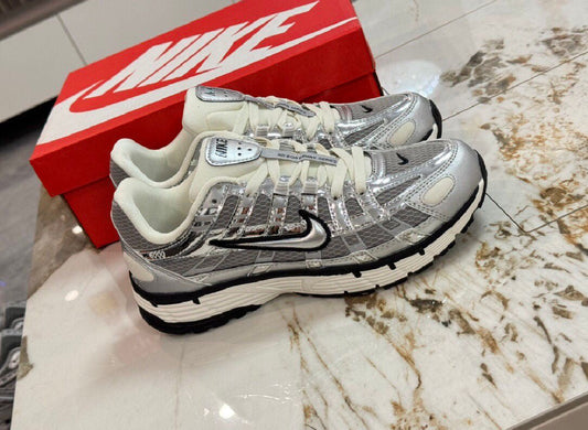 P6000 Trainer Metalic Silver